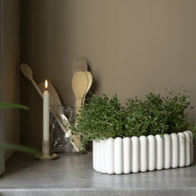 Laden Sie das Bild in den Galerie-Viewer, DBKD Mist Oval small - white