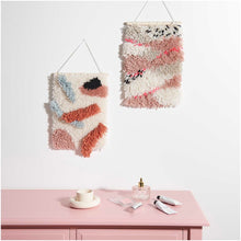 Laden Sie das Bild in den Galerie-Viewer, RICO DESIGN Knüpfset Wandbehang neon Landschaft 20 x 30 cm