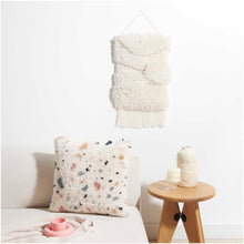 Laden Sie das Bild in den Galerie-Viewer, RICO DESIGN Knüpfset Wandbehang weiße Landschaft 30 x 40 cm