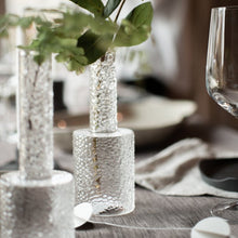 Laden Sie das Bild in den Galerie-Viewer, DBKD Airy Vase large