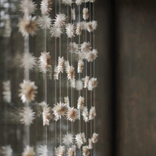 Laden Sie das Bild in den Galerie-Viewer, DBKD Papier Girlande "GARLAND"