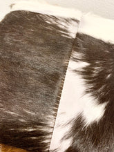 Laden Sie das Bild in den Galerie-Viewer, Kuhfwell Würfelhocker