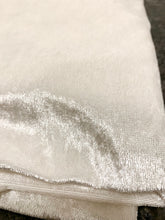 Laden Sie das Bild in den Galerie-Viewer, Stoff Deko