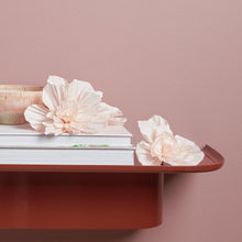 Laden Sie das Bild in den Galerie-Viewer, RICO DESIGN Krepppapier Blüten