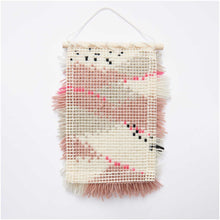 Laden Sie das Bild in den Galerie-Viewer, WORKSHOP Wandbehang neon Landschaft WUNSCHTERMIN