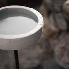 Laden Sie das Bild in den Galerie-Viewer, DBKD Gartenstabschale