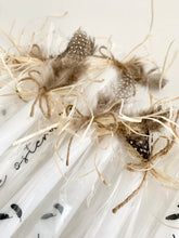 Laden Sie das Bild in den Galerie-Viewer, Kerzen "frohe Ostern"