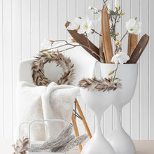 Laden Sie das Bild in den Galerie-Viewer, Federkranz braun/natur