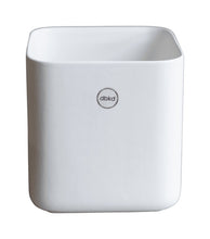 Laden Sie das Bild in den Galerie-Viewer, DBKD Keramik Vase