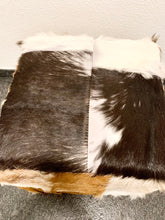 Laden Sie das Bild in den Galerie-Viewer, Kuhfwell Würfelhocker