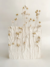 Laden Sie das Bild in den Galerie-Viewer, Trockenblumen Holzblock