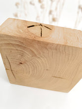 Laden Sie das Bild in den Galerie-Viewer, Trockenblumen Holzblock