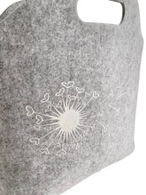 Laden Sie das Bild in den Galerie-Viewer, Polyester Filz Tasche XL Shopper "Pusteblume"