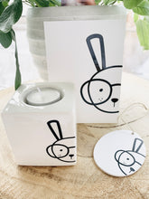 Laden Sie das Bild in den Galerie-Viewer, Teelichthalter "Hase"