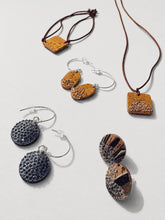 Laden Sie das Bild in den Galerie-Viewer, WORKSHOP Korkschmuck mit SWAROVSKI WUNSCHTERMIN
