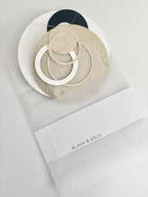 Laden Sie das Bild in den Galerie-Viewer, Papierkette BLACK &amp; GOLD
