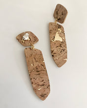Laden Sie das Bild in den Galerie-Viewer, Ohrstecker Kork/Gold
