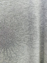 Laden Sie das Bild in den Galerie-Viewer, Shirt Pusteblume Glitzer grau/silber
