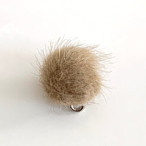 Ohrhänger Fell-Pompom